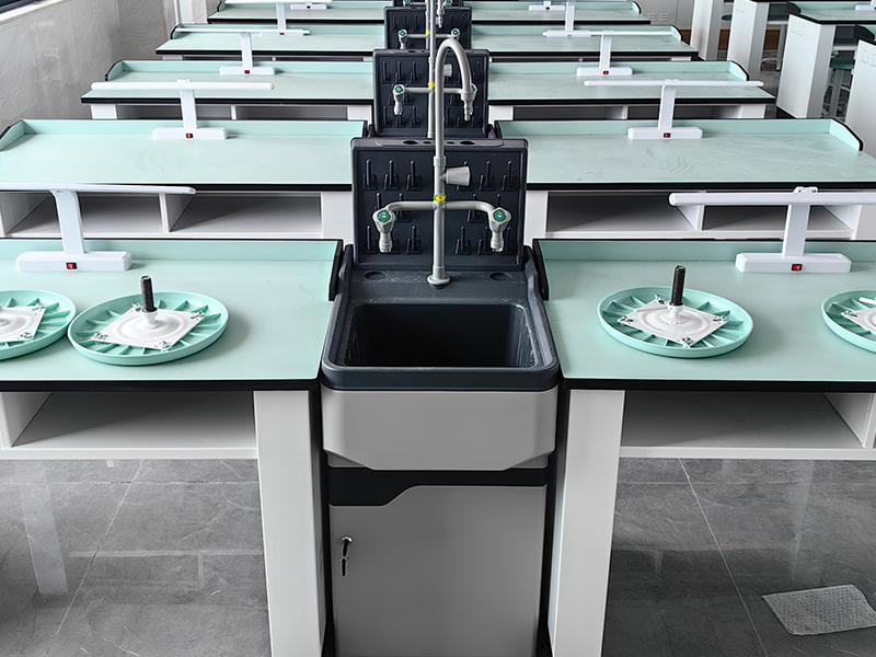 img2 in swiper of aboutus